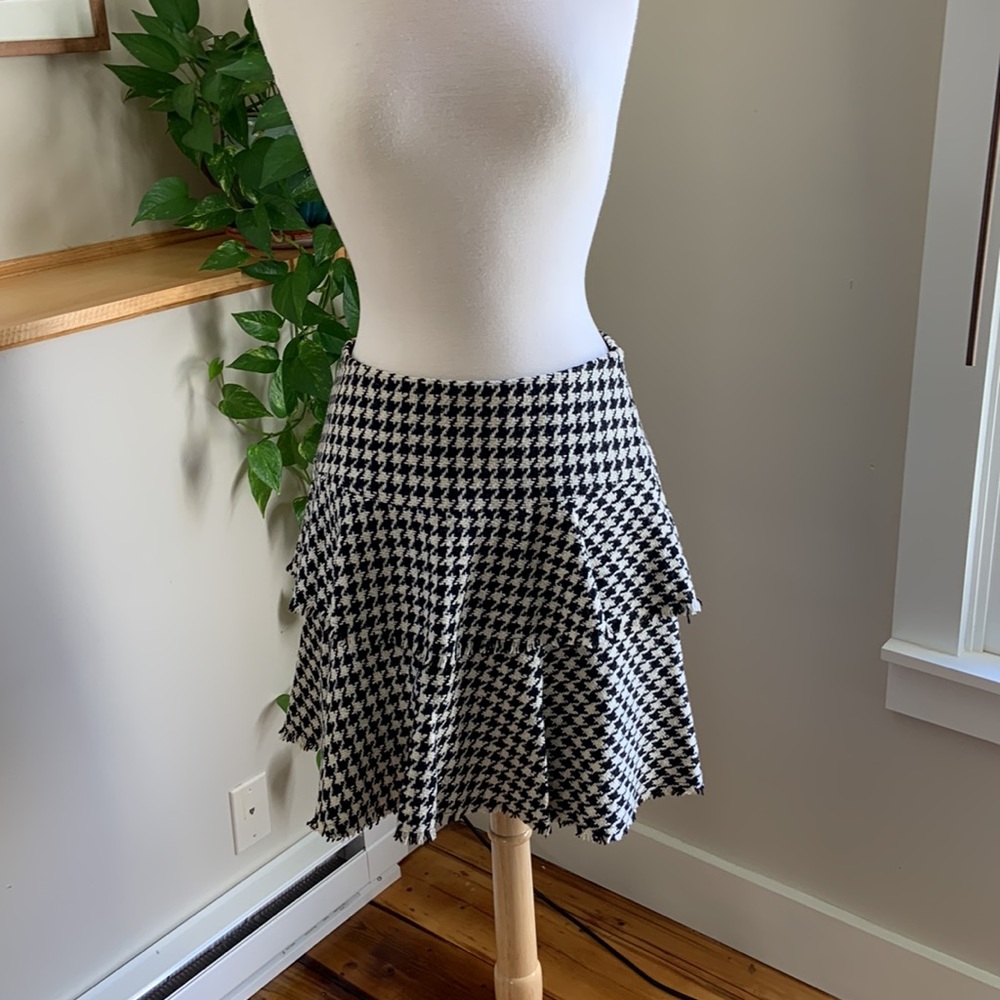 Trina Turk Tiered Houndstooth Skirt - Picture 2 of 4